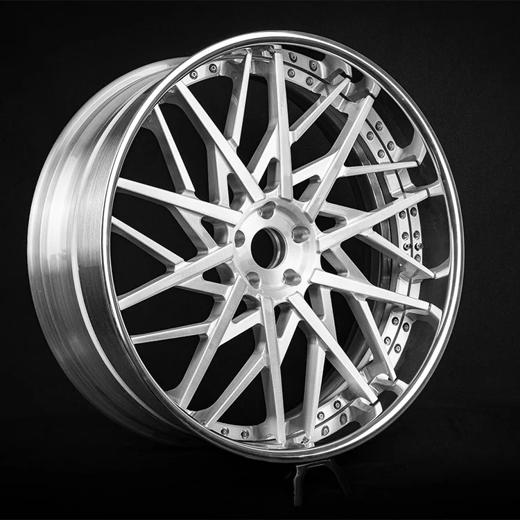 3-częściowe kute felgi z polerowaną na lustro krawędzią